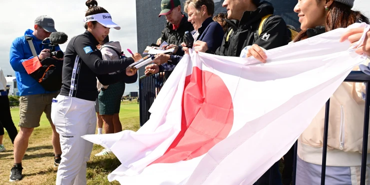 Korda desátá, Kousková mimo cut a ve vedení Yamashita. Na Women's Open úřadoval vítr