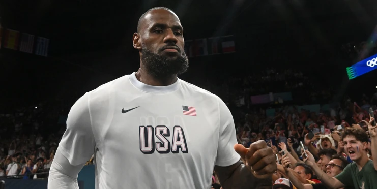 Hráč NBA James LeBron vstoupil do golfové války s PGA. 