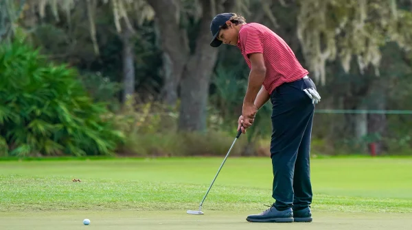 Tiger Woods a Elin Nordegren. Golfový triumf syna Charlieho spojuje rodinu