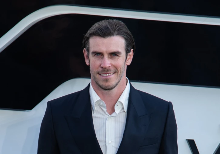 Golfová tragikomedie: Gareth Bale minul hole-in-one za 10 mil. dolaru o celé publikum