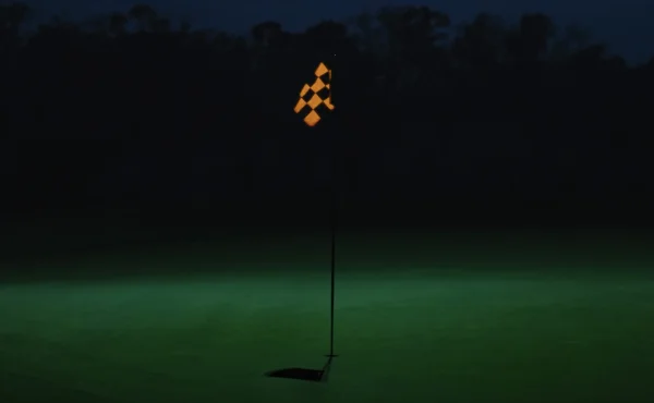 McLaren míří na green! Výrobce supersportů zakládá golfovou divizi McLaren Golf