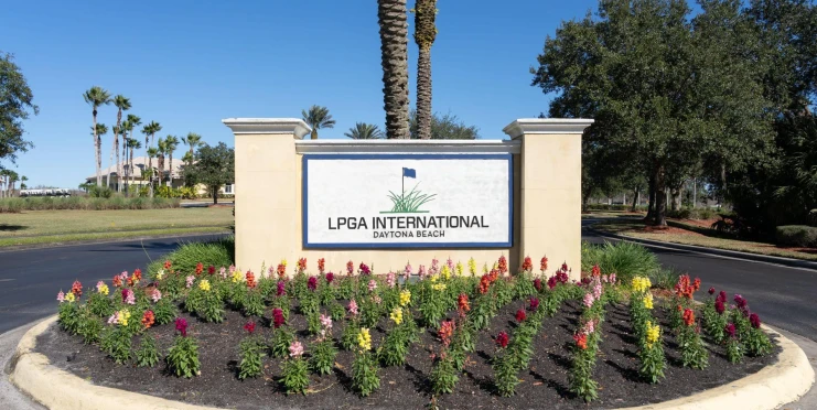 Transgender golfistka Hailey Davidson žaluje LPGA a USGA za zákaz startu