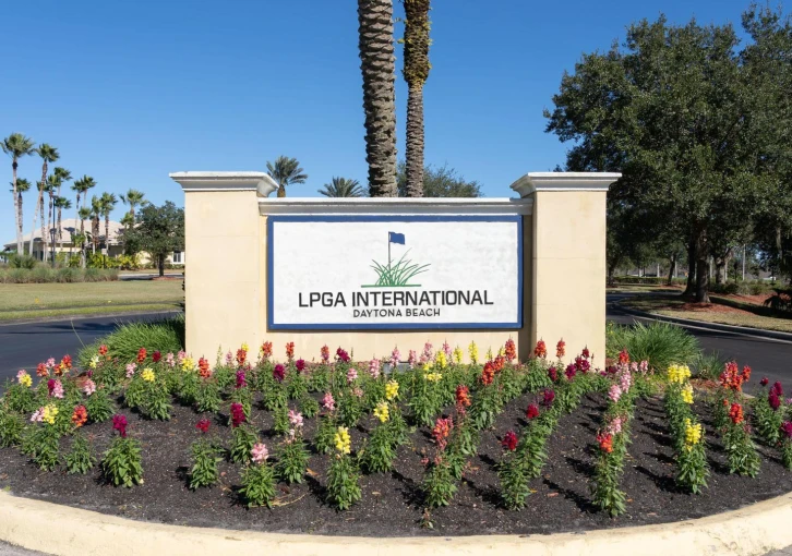 Transgender golfistka Hailey Davidson žaluje LPGA a USGA za zákaz startu