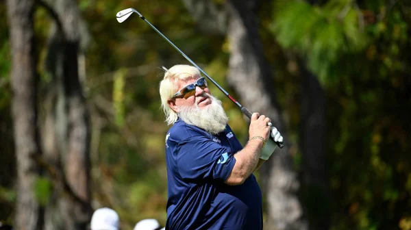 Golfový showman John Daly vyděsil diváky kaskadérským kouskem ve stylu Jackass!