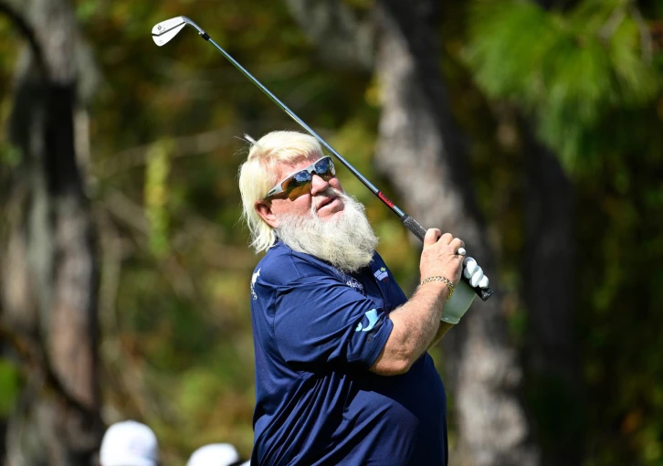 Golfový showman John Daly vyděsil diváky kaskadérským kouskem ve stylu Jackass!