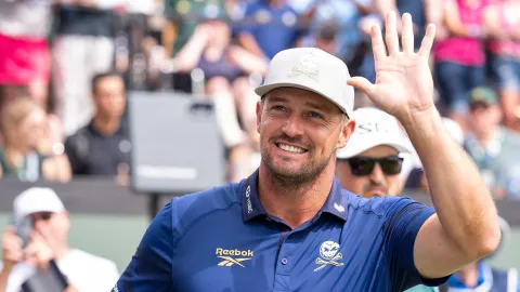 Bryson DeChambeau pod palbou. Jsi jen nástrojem propagandy krutého režimu!