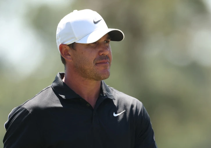 Lidská tvář Brookse Koepky. Hodil birdie za hlavu a spěchal pomoci zraněné dívce