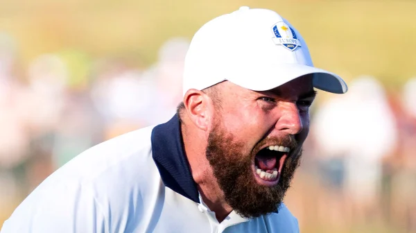 Shane Lowry se kolapsem na posledních jamkách připravil o vysněný PGA titul