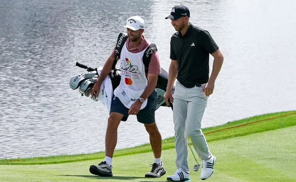 Lekce trpělivosti. Daniel Berger vede na Arnold Palmer po 2 kolech o 5 ran