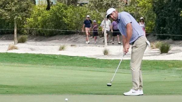 Video: Mrtvé greeny na Arnold Palmeru dohánějí profesionály k šílenství