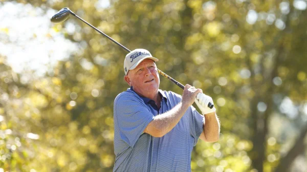 Mark Calcavecchia dostal na Masters krutou lekci. Zákaz mobilů platí pro všechny