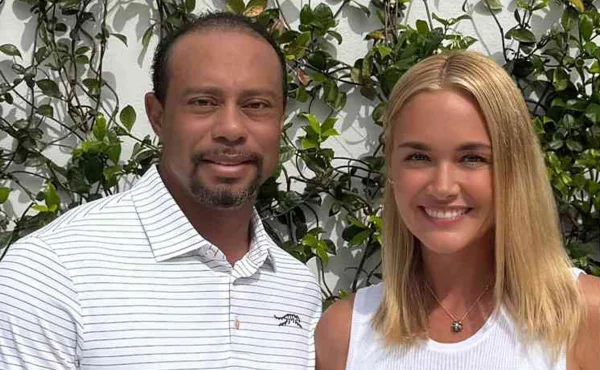Tiger Woods se s podporou Vanessy postavil problému. Nastoupil do švýcarské léčebny