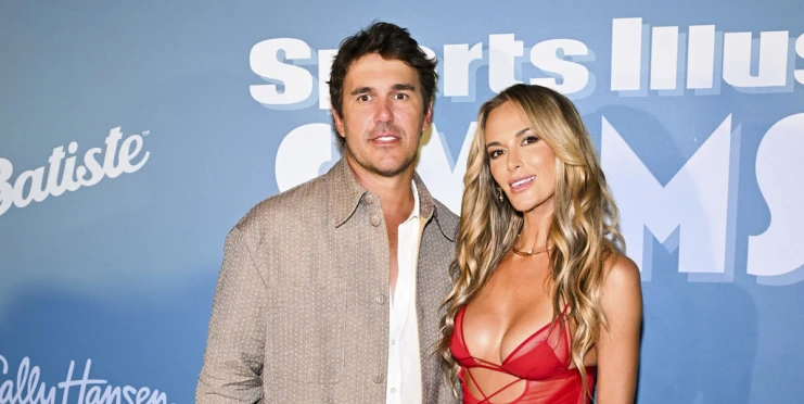Jena Sims v plavkách. Sexy manželka golfisty Brookse Koepky ukázala své křivky