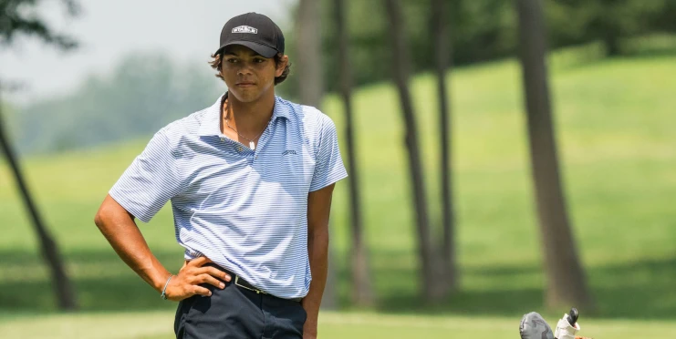 Šokující pád Charlieho Woodse. Zatčení slavného otce srazilo mladý talent na kolena