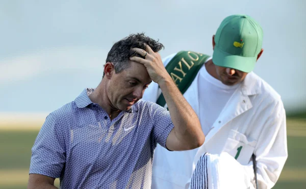 McIlroy přišel o rekordní náskok. Finále Masters slibuje obrovské drama!