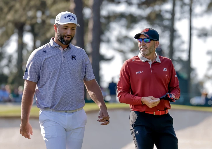 Šílenství na Masters! Sergio Garcia v amoku rozmlátil svůj driver. Čeká ho trest