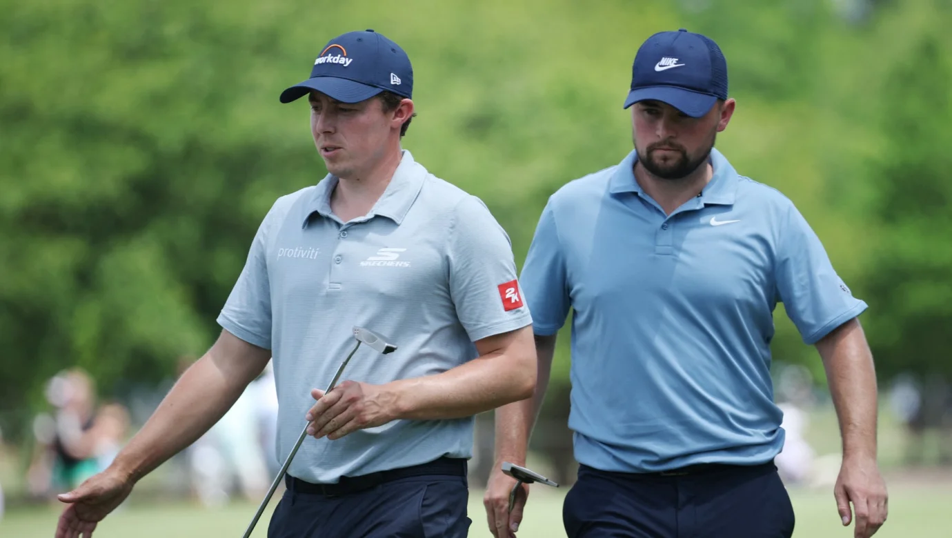Matt Fitzpatrick (vlevo) a jeho bratr Alex září na turnaji Zurich Classic v New Orleans