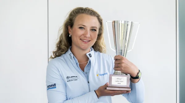 Sára Kousková se vrací tam, kde začal její příběh šampionky – do Evianu