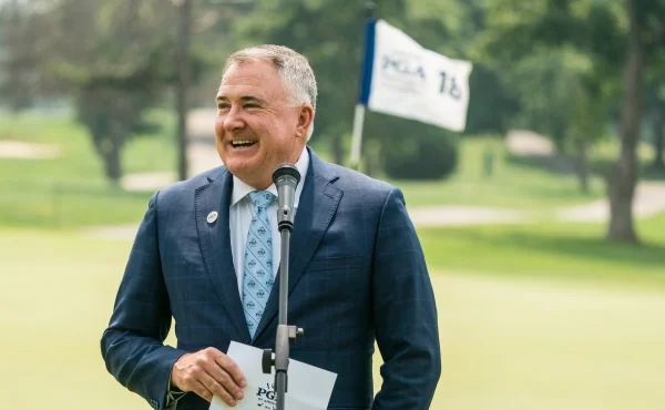 Prezident PGA of America suspendován - místo bezpečnosti Ryder Cupu zpíval karaoke