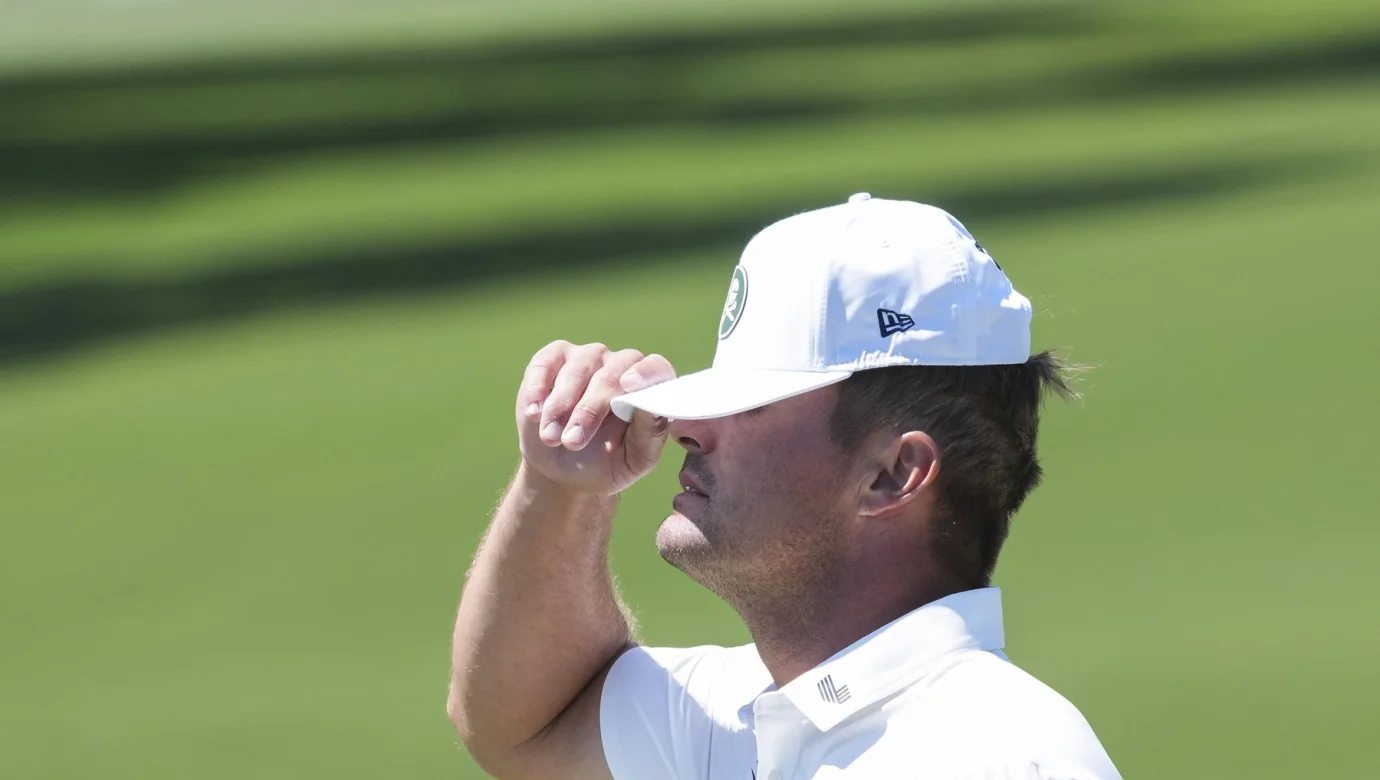 McIlroy pálí do DeChambeaua - skuteční šampioni nehrají na YouTube, ale na PGA Tour