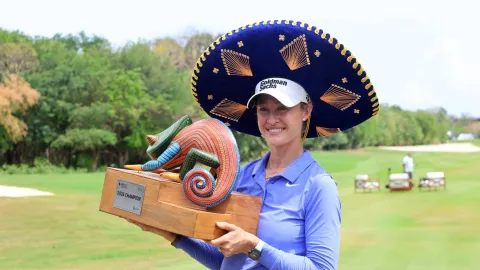 Nezastavitelná Nelly Korda! V Mexiku vyhrála 18. titul, navzdory ztracenému míčku