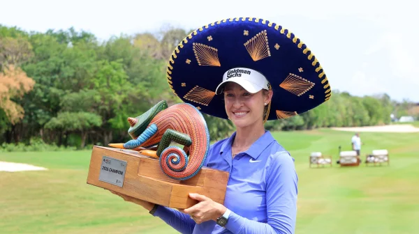 Nezastavitelná Nelly Korda! V Mexiku vyhrála 18. titul, navzdory ztracenému míčku