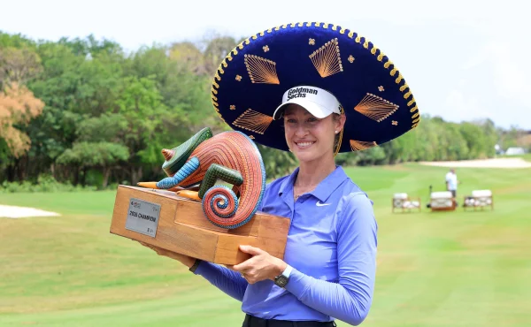 Nezastavitelná Nelly Korda! V Mexiku vyhrála 18. titul, navzdory ztracenému míčku
