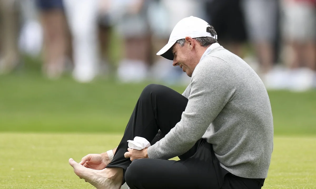 Krvavá oběť Roryho McIlroye. Kvůli PGA Championship si strhl nehet na noze