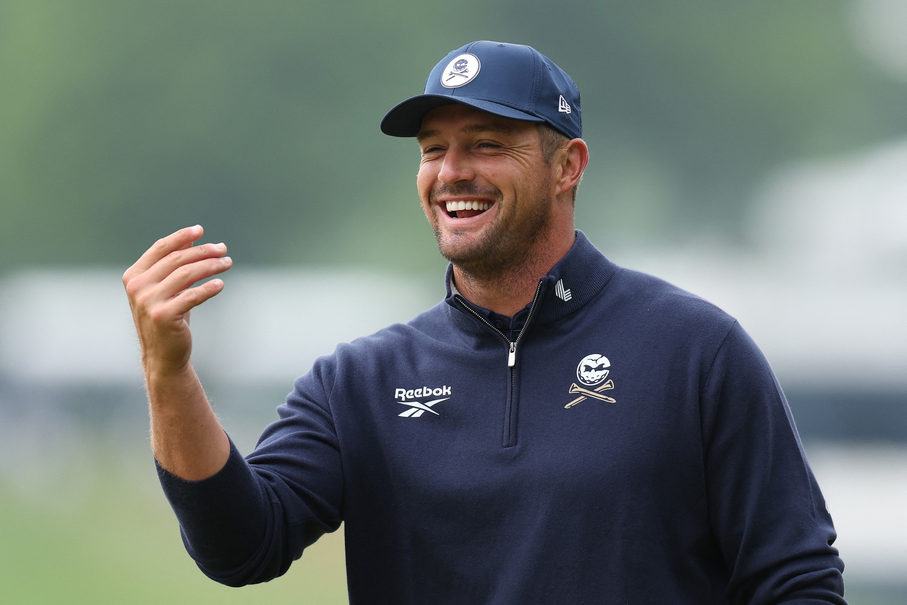 Bryson DeChambeau v Koreji útočí na titul, ale nad budoucností LIV Golf se stahují mračna