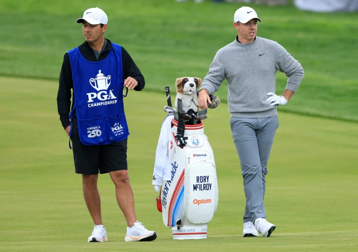 McIlroy vstal z mrtvých. Skvělé druhé kolo na PGA Championchip ho vrátilo do hry