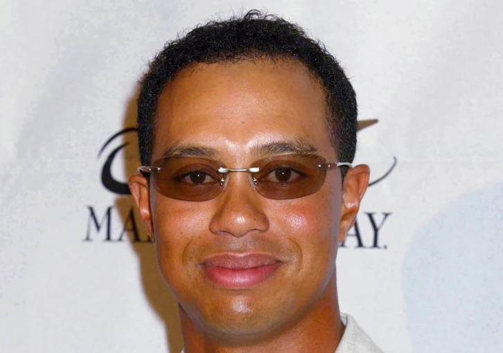 Tiger Woods prolomil mlčení - uctil památku svého otce a tajně se vrátil do léčebny