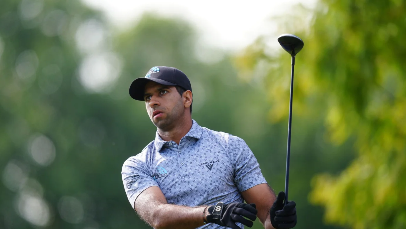 Aaron Rai vyhrál PGA Championship, přepsal dějiny a podepsal fanouškovo miminko