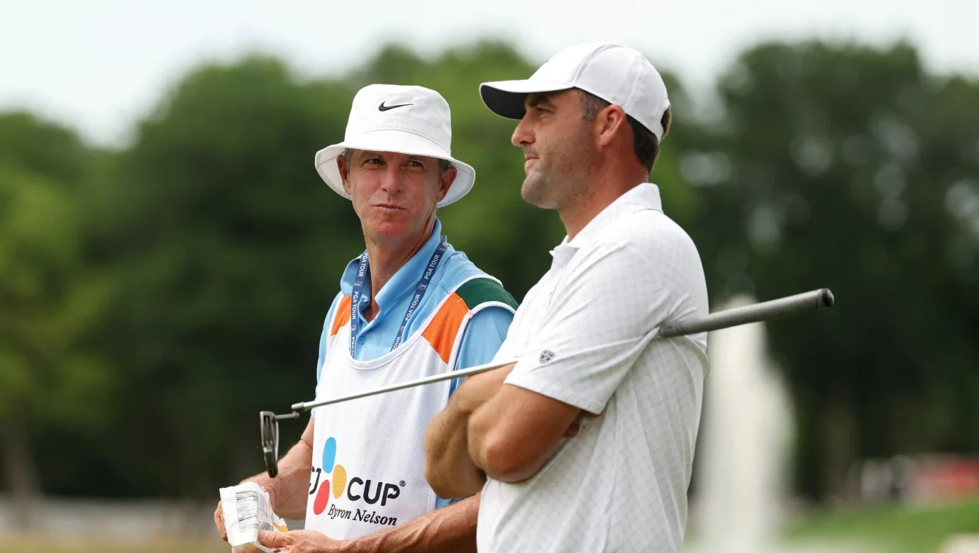Finále CJ Cup Byron Nelson slibuje strhující souboj dvou přátel z Dallasu, lídra Si Woo Kima a světové jedničky Scottie Schefflera (na fotografii vpravo)