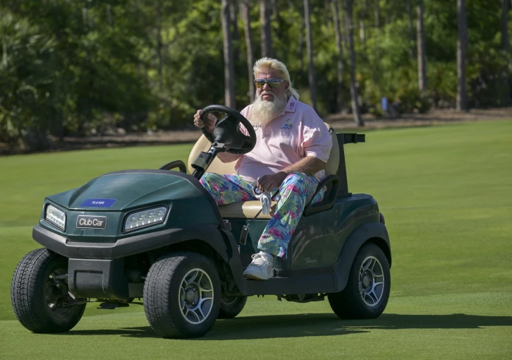 Golfový rebel John Daly ukázal, co dnešnímu YouTube golfu zoufale chybí