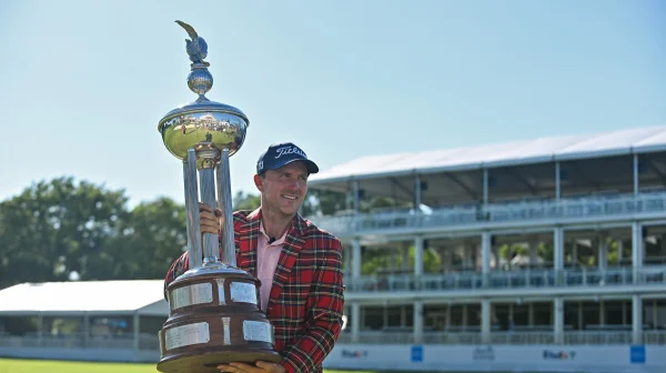 Eric Cole, milionář bez jediného PGA titulu. Henley mu na Colonialu vypálil rybník