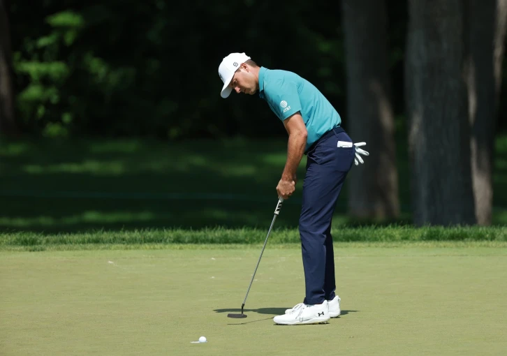 Video: Jordan Spieth předvedl neuvěřitelný putt na Memorial Tournament