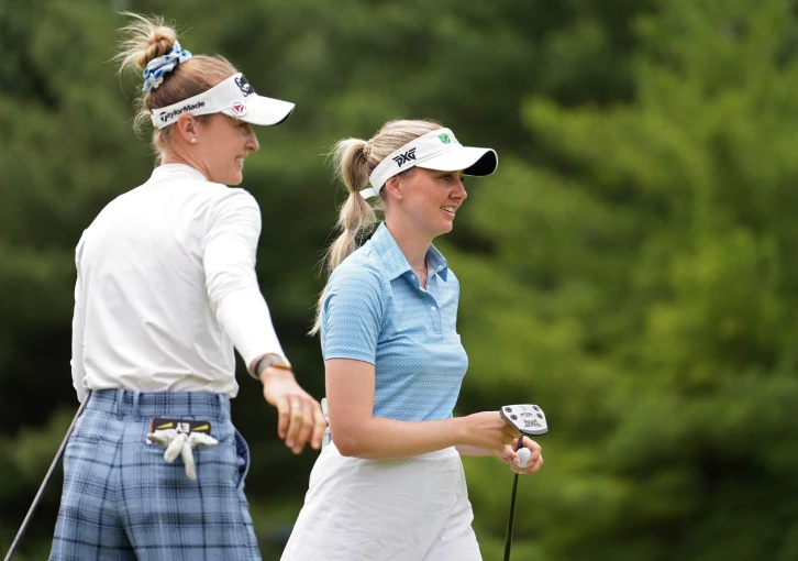 Nelly Korda v týmu „Pravých blondýnek
