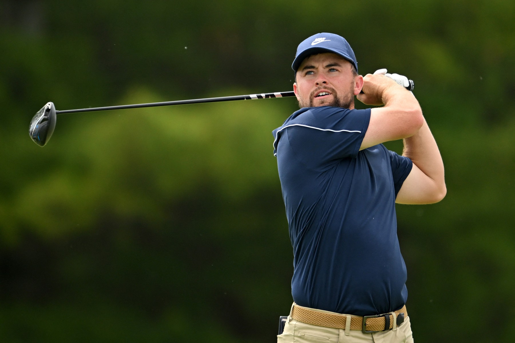 Alex Fitzpatrick děsí na U.S. Open soupeře. AR Headset mu ukazuje ideální dráhu puttu do jamky