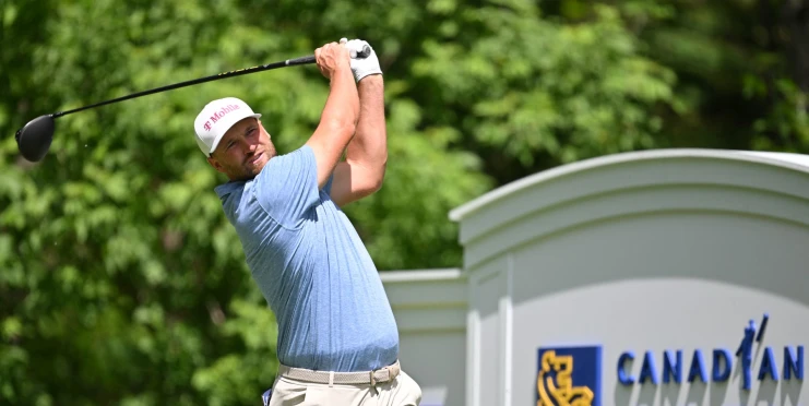 Golfový provokatér? Clark vytáhl dres USA a připomněl Kanadě hokejovou porážku