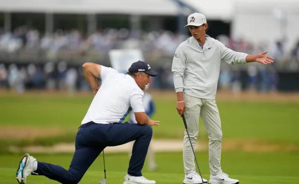 Sedmnáctiletý golfista Miles Russell vtrhl na US Open. Hvězdy jen lapají po dechu