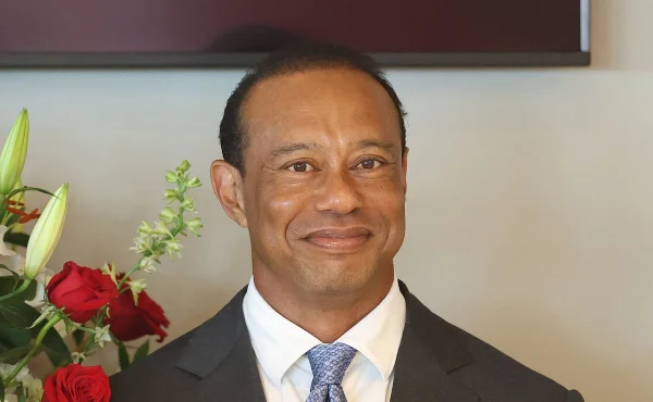 Tiger Woods byl jako tsunami. Nová kniha přináší svědectví o jeho dominanci