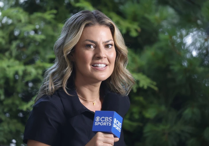 Moderátorka PGA Tour Amanda Balionis oslnila fanoušky svým růžovým outfitem