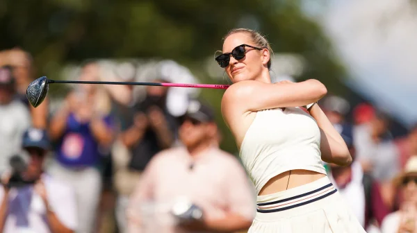 Souboj královen golfového Instagramu: Paige a Claire si to spolu rozdají na greenu
