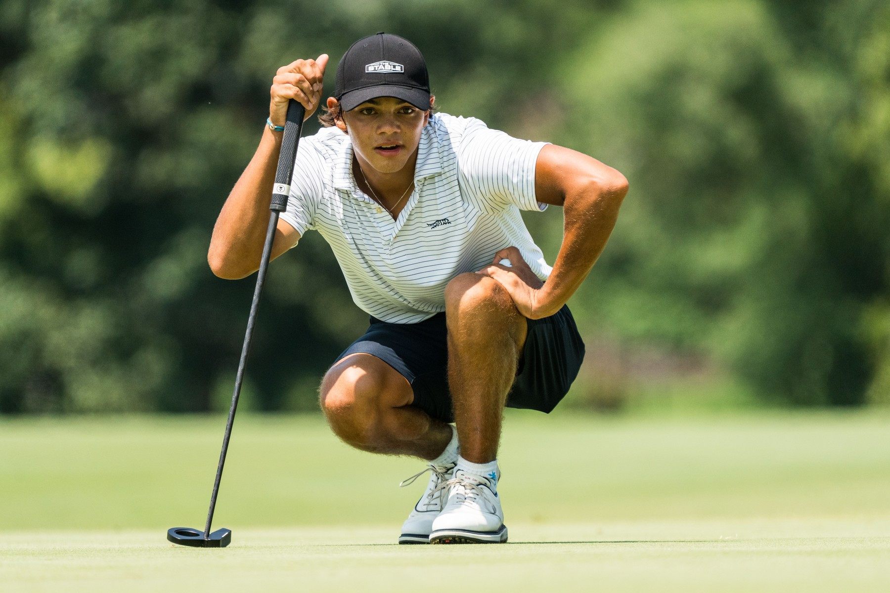 Charlie Woods měl v Pinehurstu postup na dosah. Závěrečný kolaps na posledních čtyřech jamkách ale ukončil jeho cestu turnajem
