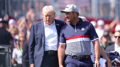 Skandál na The Open: DeChambeau chtěl do sporu s rozhodčími zatáhnout Donalda Trumpa