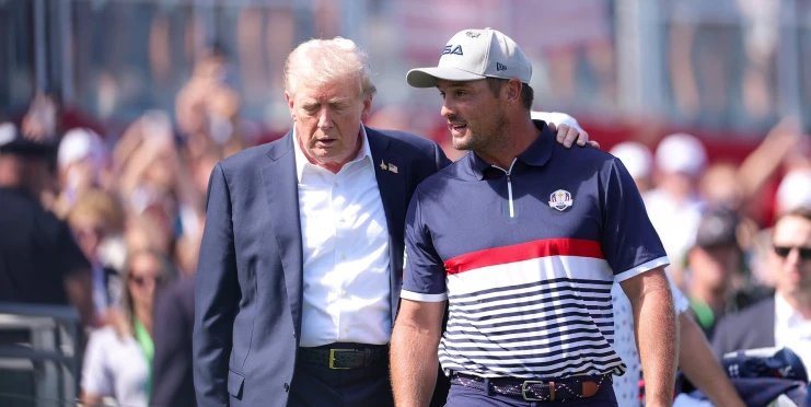 Skandál na The Open: DeChambeau chtěl do sporu s rozhodčími zatáhnout Donalda Trumpa