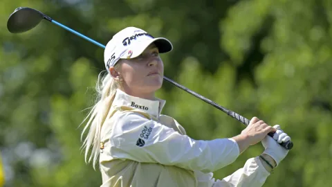 Video: Charley Hull poznala krutost skotského linksu. Na pětiparu zapsala devět ran