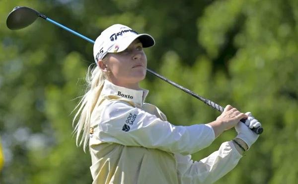 Video: Charley Hull poznala krutost skotského linksu. Na pětiparu zapsala devět ran