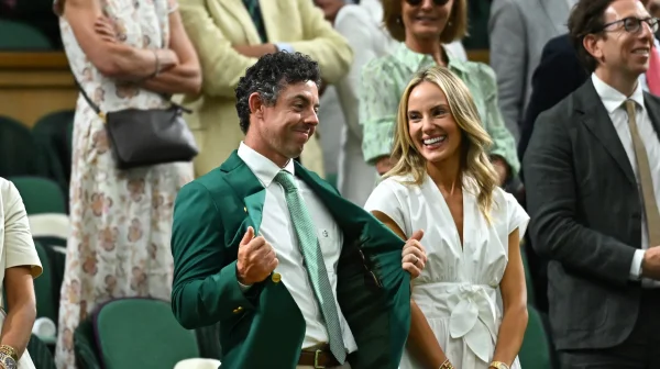 McIlroy zazářil na Wimbledonu. Dorazil v ikonickém zeleném saku vítěze Masters