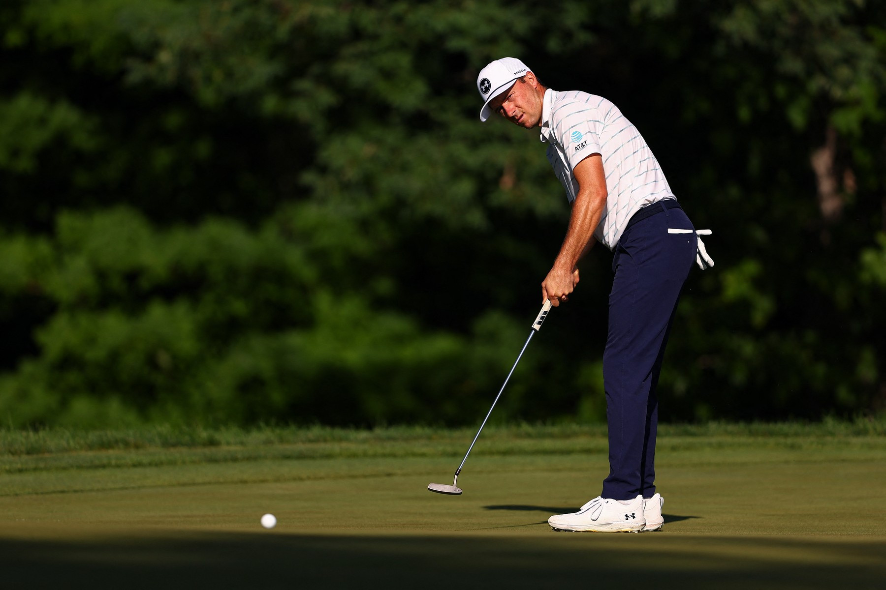 Jordan Spieth na John Deere Classic znovu čaroval, birdie zahrál i z prostoru pod odpadkovými koši